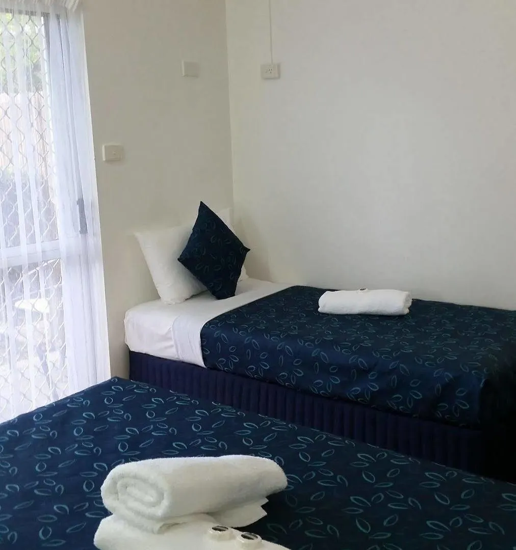 Cairns Gateway Resort 3*,